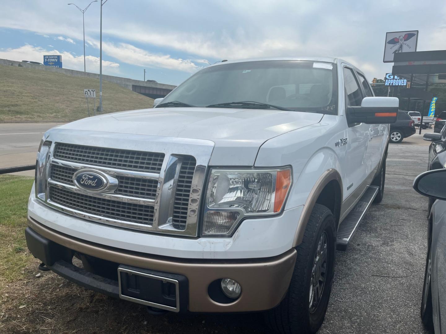 2012 WHITE FORD F-150 XL; PLATINUM; FX4 SuperCrew 5.5-ft. Bed 4WD (1FTFW1ET8CF) with an 3.5L V6 TURBO engine, 6-Speed Automatic transmission, located at 8101 E. Skelly Dr., Tulsa, OK, 74129, (918) 592-3593, 36.121891, -95.888802 - Photo#1