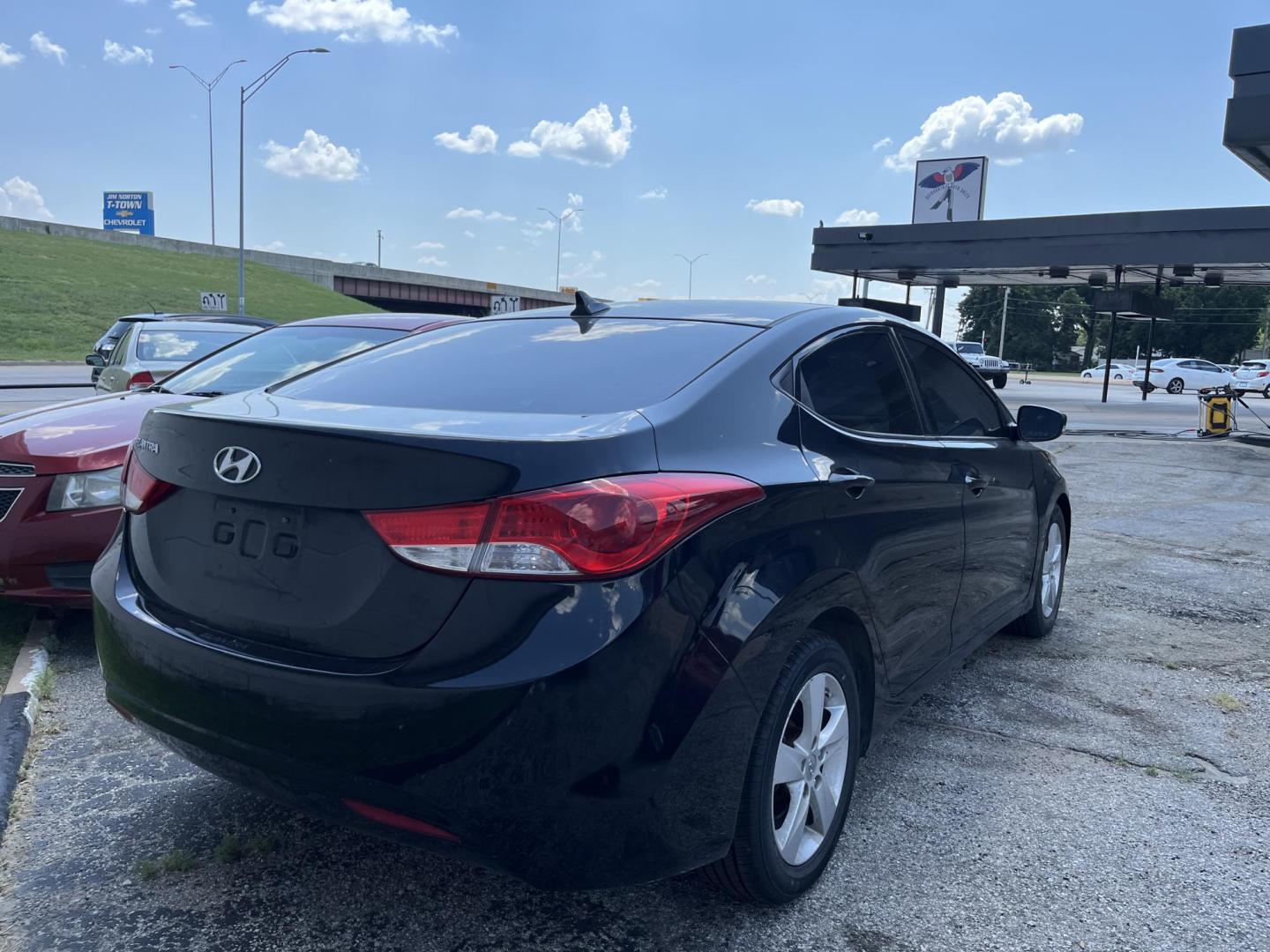 2013 BLACK HYUNDAI ELANTRA GLS; LIMITED Limited (5NPDH4AE9DH) with an 1.8L L4 DOHC 16V engine, 6-Speed Automatic transmission, located at 8101 E. Skelly Dr., Tulsa, OK, 74129, (918) 592-3593, 36.121891, -95.888802 - Photo#1