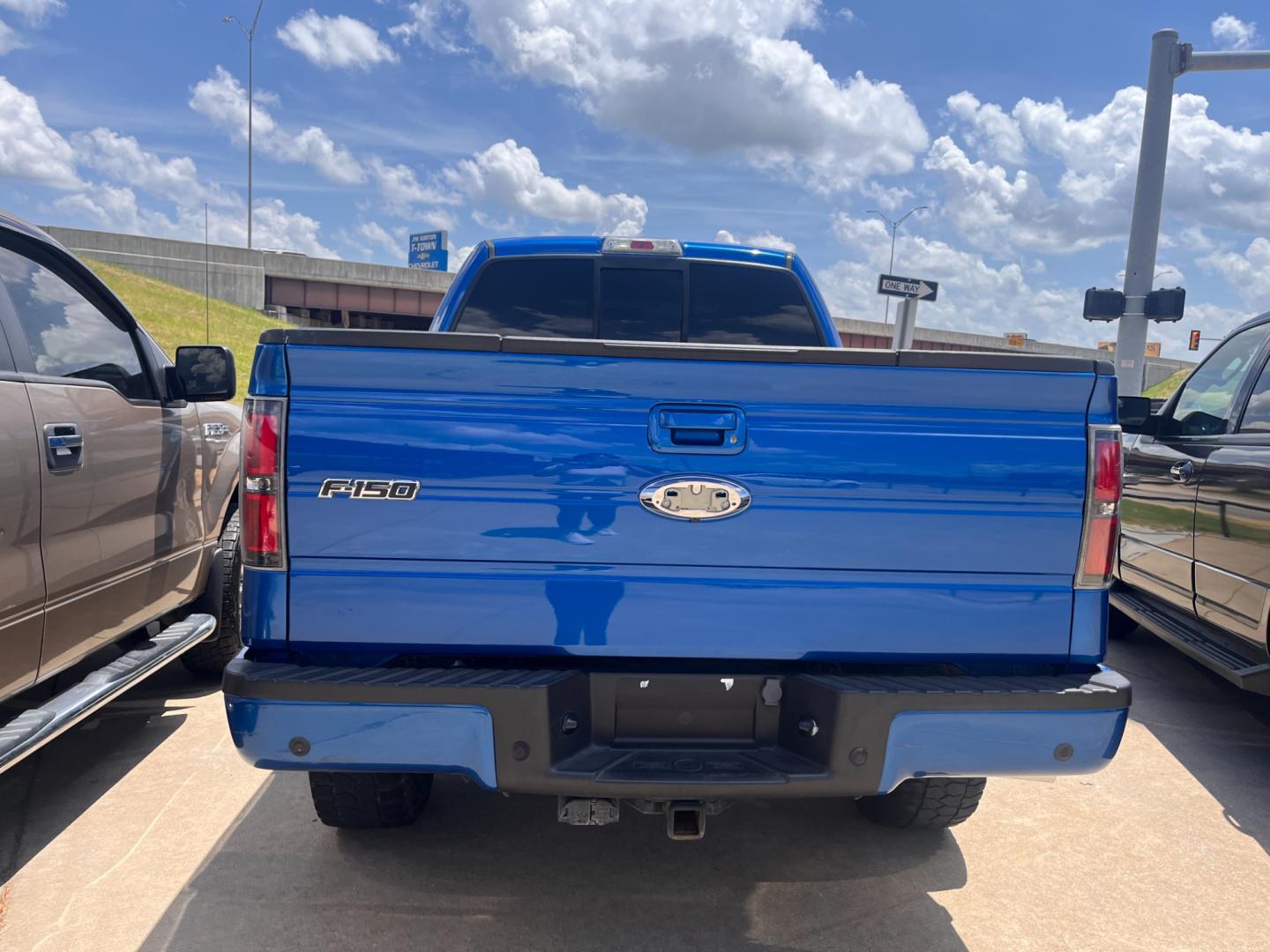 2013 BLUE FORD F-150 STX; XL; XLT; XL SuperCab 8-ft. Bed 2WD (1FTFX1CT6DF) with an 3.5L V6 TURBO engine, 6-Speed Automatic transmission, located at 8101 E. Skelly Dr., Tulsa, OK, 74129, (918) 592-3593, 36.121891, -95.888802 - Photo#2