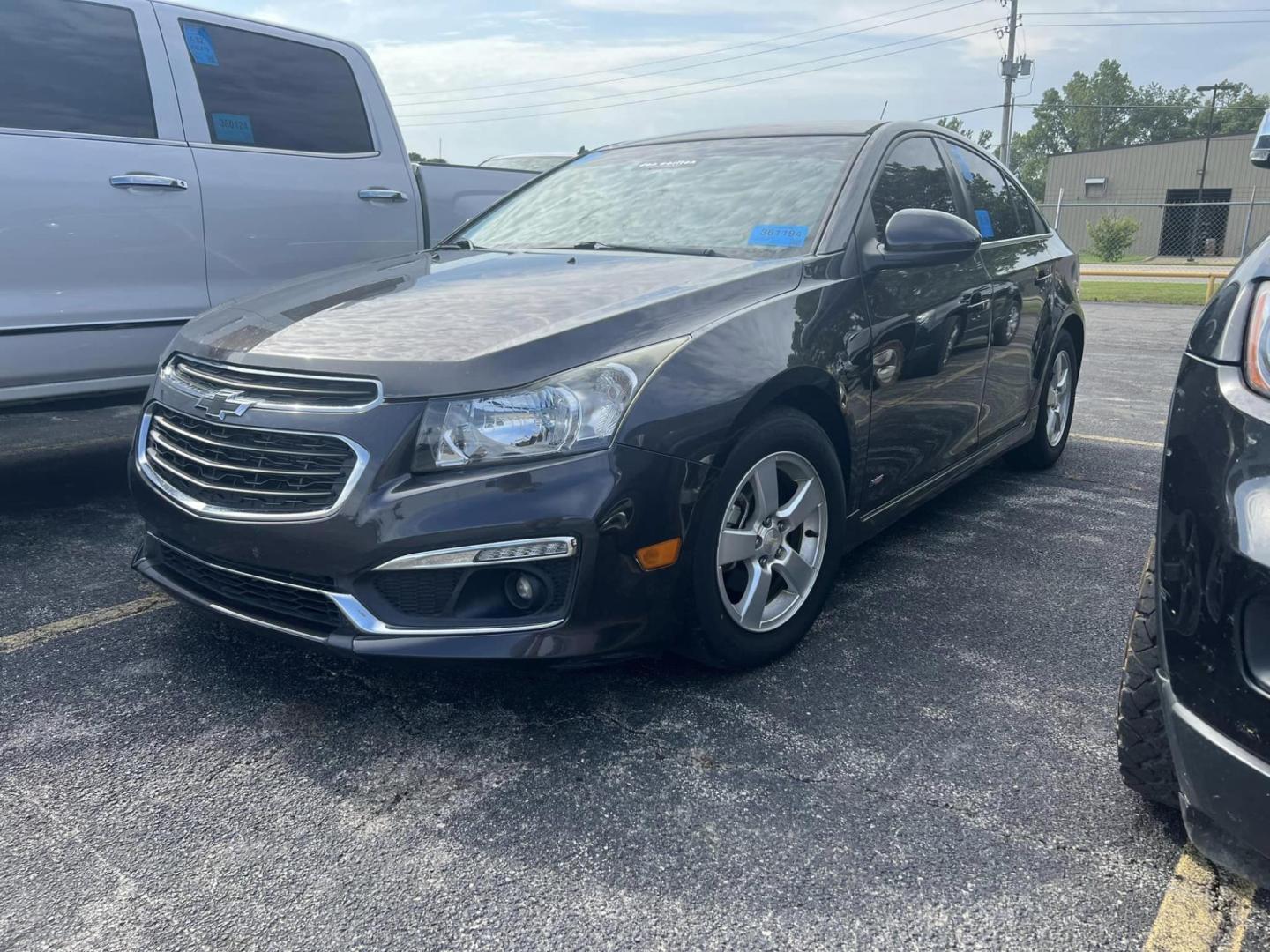 2015 Chevrolet Cruze 1LT Auto (1G1PC5SB6F7) with an 1.4L L4 DOHC 16V TURBO engine, 6-Speed Automatic transmission, located at 8101 E. Skelly Dr., Tulsa, OK, 74129, (918) 592-3593, 36.121891, -95.888802 - Photo#0