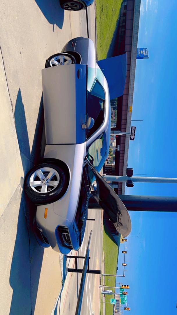 2014 GRAY DODGE CHALLENGER SXT SXT (2C3CDYAG3EH) with an 3.6L V6 DOHC 24V engine, 5-Speed Automatic transmission, located at 8101 E. Skelly Dr., Tulsa, OK, 74129, (918) 592-3593, 36.121891, -95.888802 - Photo#5