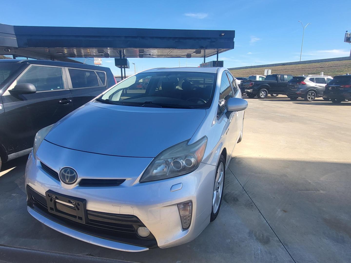 2012 SILVER TOYOTA PRIUS TWO; THREE; FO Prius II (JTDKN3DU6C5) with an 1.8L L4 DOHC 16V HYBRID engine, Continuously Variable Transmission transmission, located at 8101 E. Skelly Dr., Tulsa, OK, 74129, (918) 592-3593, 36.121891, -95.888802 - Photo#0