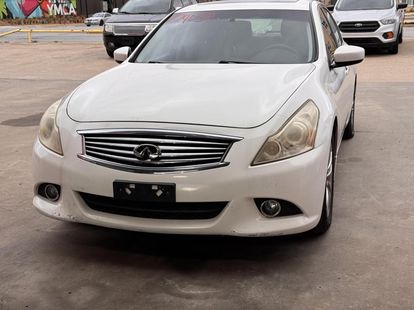 2013 WHITE Infiniti G Sedan 37 Journey (JN1CV6AP7DM) with an 3.7L V6 DOHC 24V engine, 5-Speed Automatic transmission, located at 8101 E. Skelly Dr., Tulsa, OK, 74129, (918) 592-3593, 36.121891, -95.888802 - Photo#0