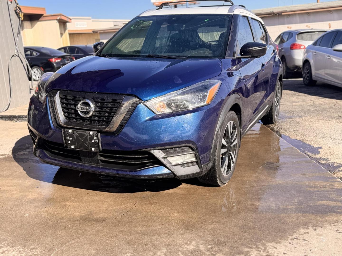 2020 BLUE Nissan Kicks SR (3N1CP5DV1LL) with an 1.6L L4 engine, CVT transmission, located at 8101 E. Skelly Dr., Tulsa, OK, 74129, (918) 592-3593, 36.121891, -95.888802 - Photo#0