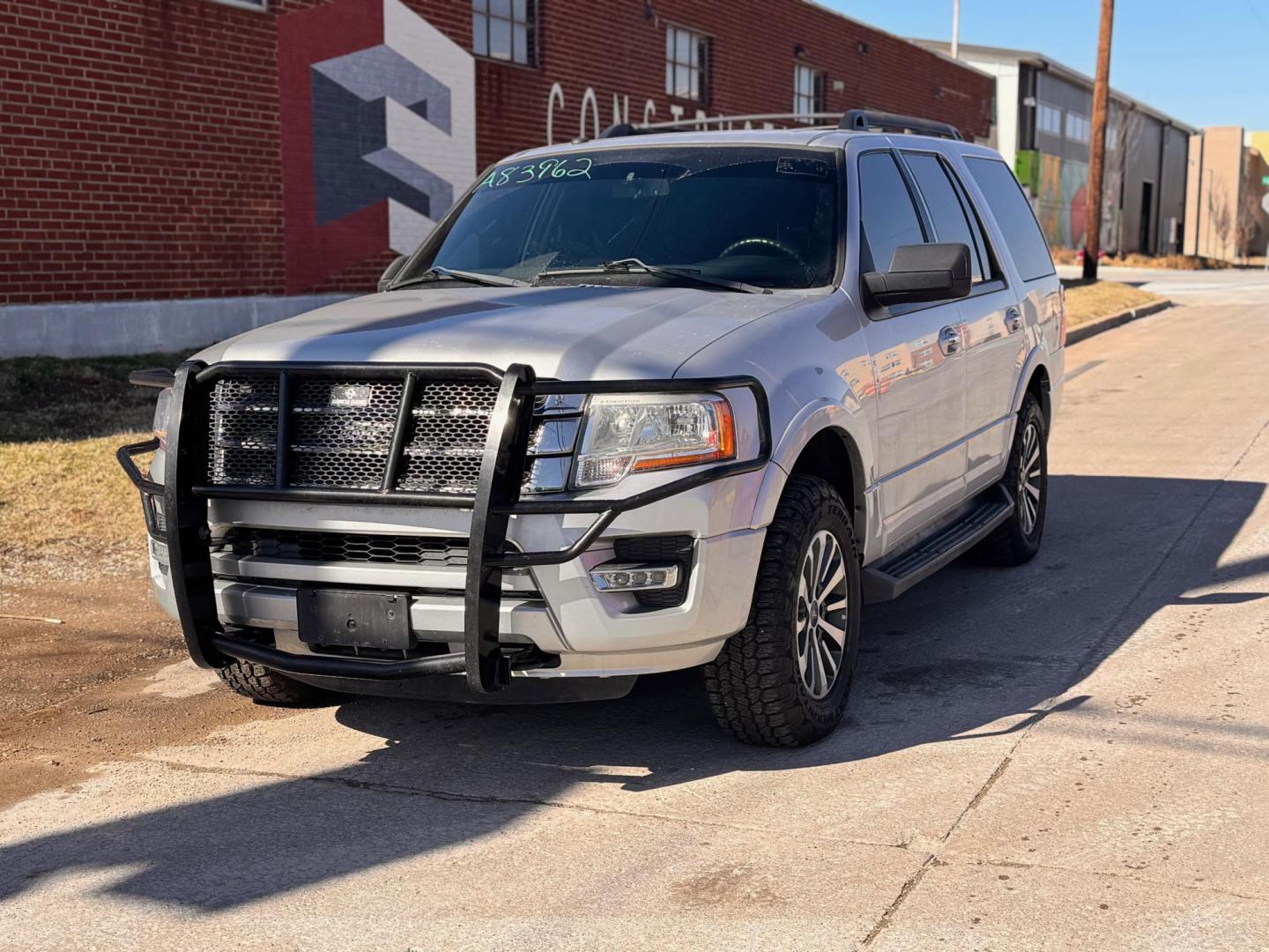 2017 SILVER Ford Expedition XLT 4WD (1FMJU1JT7HE) with an 3.5L V6 DOHC 24V FFV engine, 6A transmission, located at 8101 E. Skelly Dr., Tulsa, OK, 74129, (918) 592-3593, 36.121891, -95.888802 - Photo#0